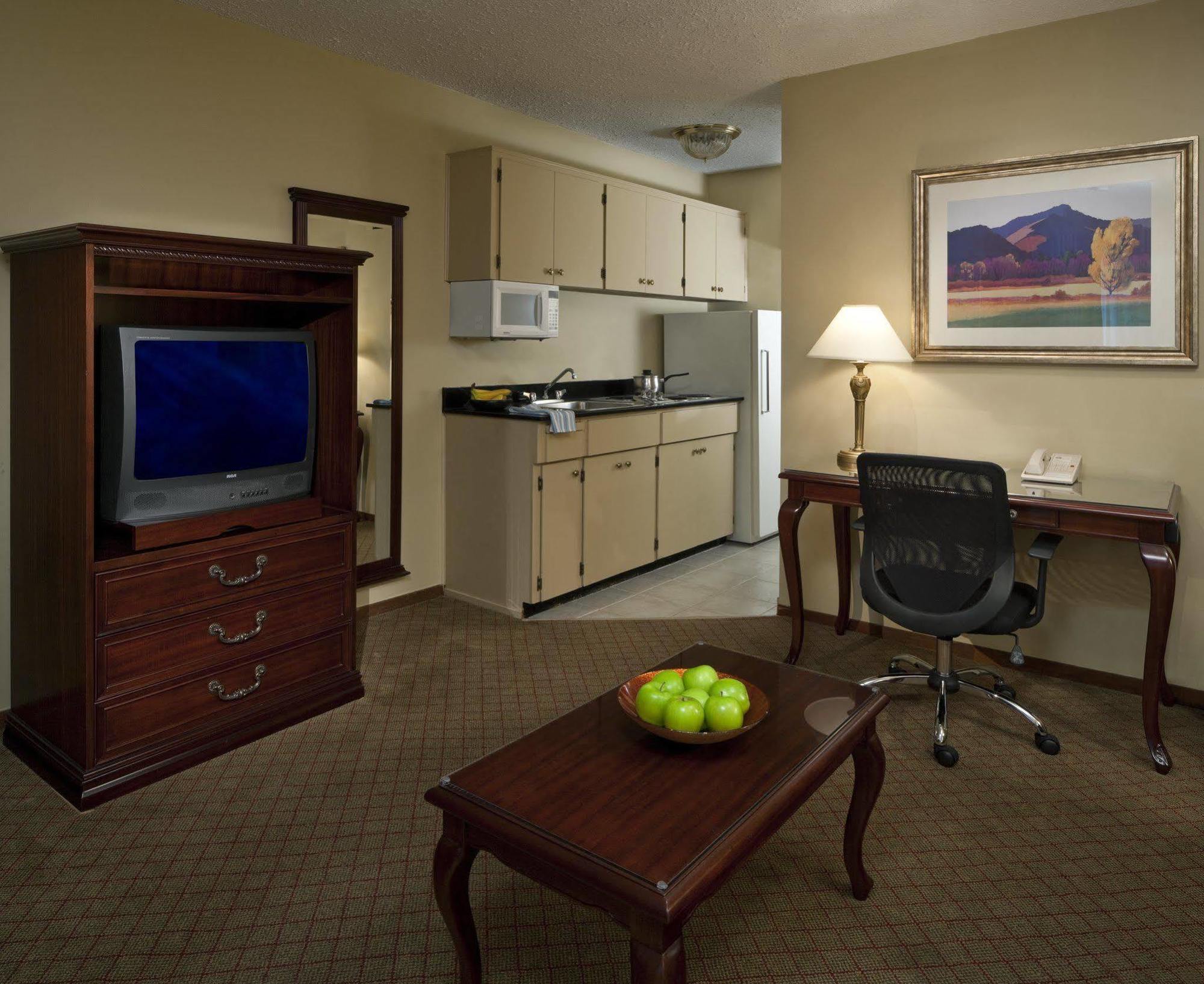 Travelodge By Wyndham Abbotsford Bakerview Habitación foto